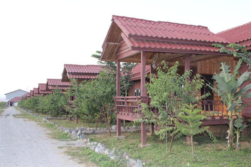 Phoukham Garden Hotel&Resort Xieng Khuang Экстерьер фото